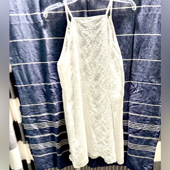 NWT Cupshe eyelet lace slip dress fully lined sz L
Pictures can’t do it justice - Picture 4 of 6
